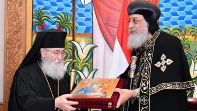 أبرزه دور المدرسة العبيدية.. تفاصيل لقاء البابا تواضروس مع رئيس دير سانت كاترين