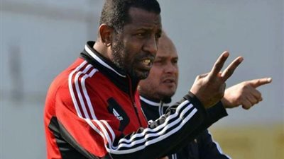 ربيع ياسين يطالب بإجراء مسحة ثانيه بعد إصابة 18 حالة بالمنتخب