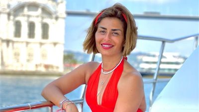 منة فضالي برسالة غامضة في أحدث ظهور لها