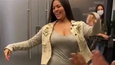 صور مثيرة للراقصة لوردينا في  غرفة ”المساج”.. اعرف رد فعل الجمهور