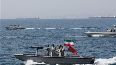 بداية الحرب.. التفاصيل الكاملة لاستيلاء إيران على سفينة إسرائيلية في الخليج العربي