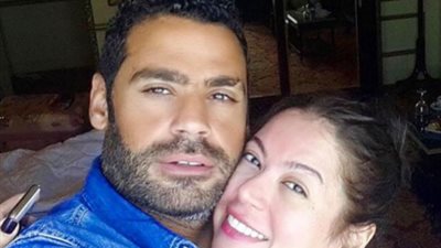 لقاء الخميسي تغازل زوجها بصورة رومانسية