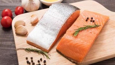 السلمون.. روشتة سحرية لعلاج أمراض القلب وضغط الدم