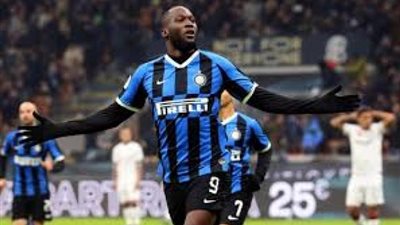 إنتر ميلان يضرب موعدا ناريا مع نابولي في الدوري الإيطالي