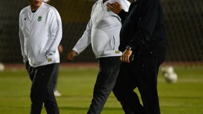 العميد يسعي للدفع بالجامايكي أمام سموحة