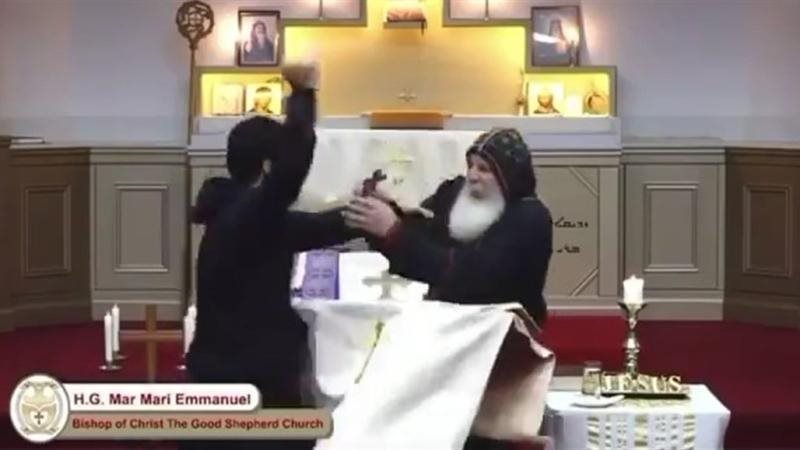 طعن اسقف استراليا