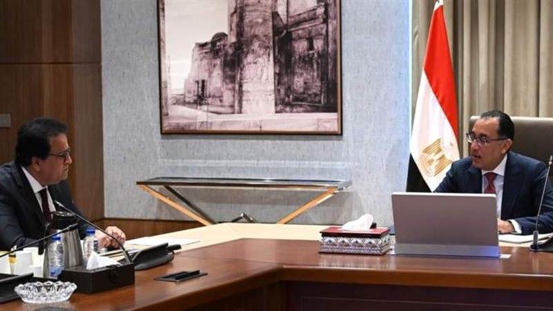 رئيس الوزراء ووزير
