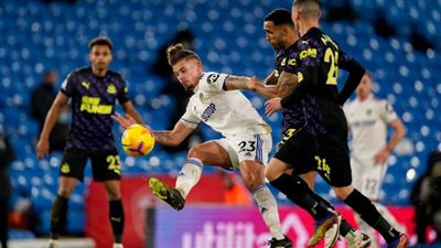 ليدز يونايتد يمطر شباك نيوكاسل بخماسية في الدوري الإنجليزي