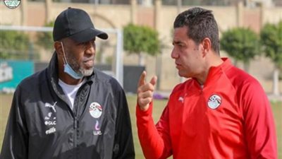 خروج ربيع ياسين من المستشفى وعزله بفندق المصابين