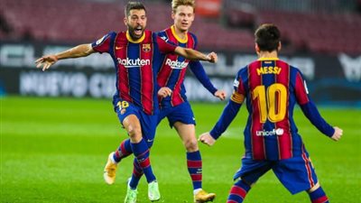 برشلونة ينتصر على سوسيداد بهدفين ويحرمه من الصدارة