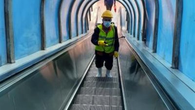 كارثة جديدة.. دراسة تحذر: فيروس كورونا سيطاردك إذا كنت في نفق أو في طريق ضيق