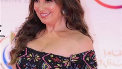 نيرمين الفقي في إطلالة شبابية عبر ”إنستجرام”