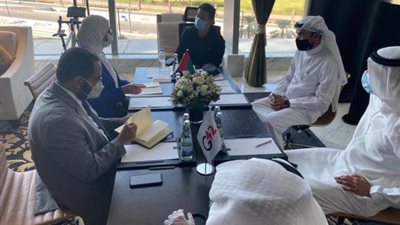 وزيرة الصحة تتفق مع الإمارات لتوريد الدفعات الجديدة من لقاح كورونا إلى مصر