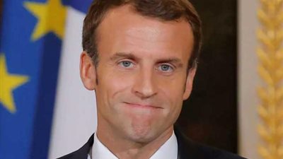 الإليزيه يكشف تفاصيل خطيرة عن كيفية انتقال عدوى كورونا إلى ماكرون