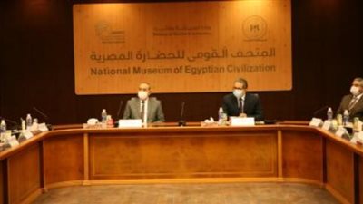 السياحة و الطيران يناقشان سبل دفع حركة السياحة الداخلية