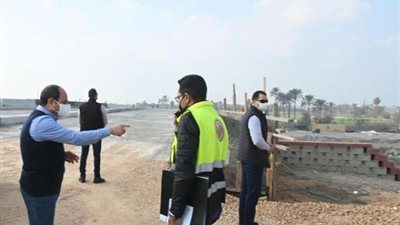 فيديو .. الرئيس يتفقد الطريق الدائري الاوسطي.. اعرض محور مروري في الشرق الاوسط