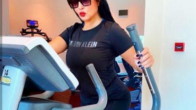 سمية الخشاب بإطلالة رياضية من ”الجيم”