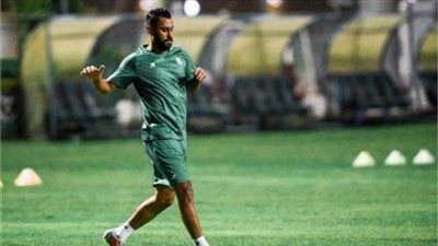 عاشور يعود إلى الملاعب بعد غياب 352 يوما