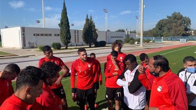 لاعب منتخب الشباب : اللاعيبة رجالة.. وبنتعامل وحش جدا بس قدرنا نكمل