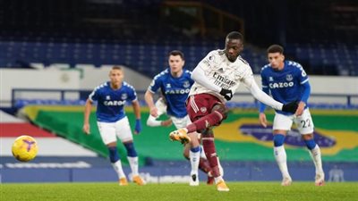 بمشاركة النني.. أرسنال ينهي الشوط الأول متأخرا أمام إيفرتون (2_1)