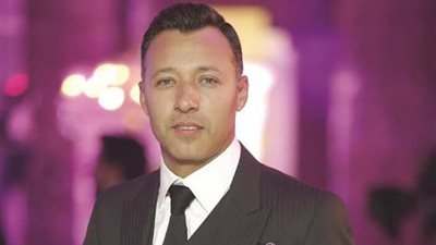 «قارئة الفنجان».. ابلكيشن يقلب حياة أحمد فهمي ونجوم الوطن العربي