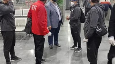 وليد العطار في استقبال بعثة منتخب الشباب بمطار القاهرة