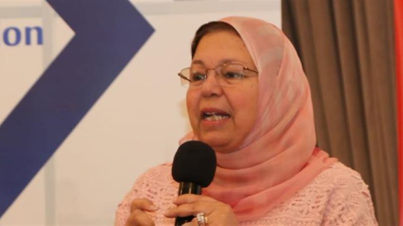 د. منال عبد العزيز