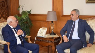 ننشر تفاصيل لقاء رئيس جهاز حماية المستهلك بمحافظ بورسعيد