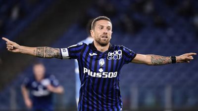 أتالانتا يكسر كبرياء روما برباعية في الدوري الإيطالي