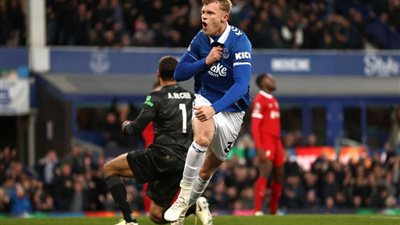 الدوري الإنجليزي.. إيفرتون يباغت ليفربول بهدف بالشوط الأول