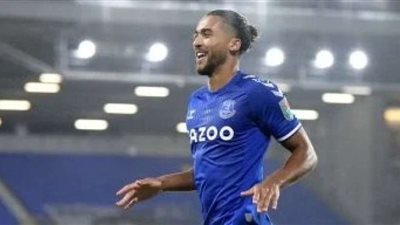 الدقيقة 58.. إيفرتون يضرب ليفربول بالهدف الثاني في الدوري الإنجليزي