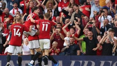 مانشستر يونايتد وشيفيلد.. 60 دقيقة والتعادل 2-2 سيد الموقف بين الفريقين