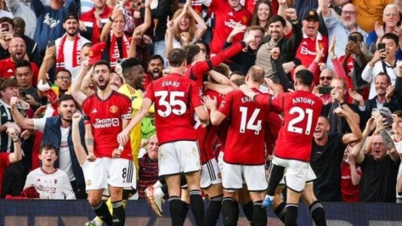 مانشستر يونايتد ضد