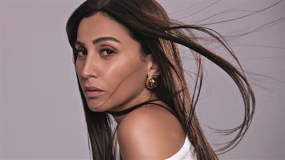 ”فخر العرب بعتلي رسالة إعجاب بمسلسلي وروبي مسالمة جدًا”.... أبرز تصريحات دينا الشربيني