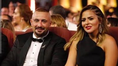 منشور غامض.. حقيقة انفصال أحمد السقا عن زوجته مها الصغير