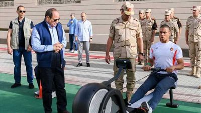 صور شاهد ماذا قال الرئيس السيسي لطلبة الأكاديمية العسكرية اليوم.. (صور)