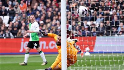 الدوري الإنجليزي في ليلة اشتباك محمد صلاح وكلوب.. ليفربول يواصل نزيف النقاط