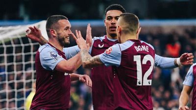 الدوري الإنجليزي.. أستون يلدغ تشيلسي بثنائية في الشوط الأول