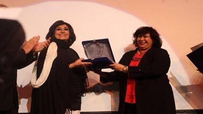 سهير المرشدى لـ”الموجز” :أشكر وزيرة الثقافة على تكريمي بالمسرح القومي.. ومصر لا تنسى أبنائها من الفنانين الذين قدموا أعمالا هادفة