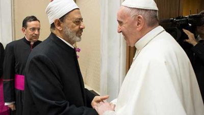 الأزهر الشريف يهنىء أقباط العالم بأعياد الميلاد المجيدة