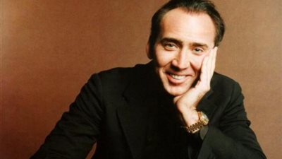 رغم كورونا.. ما هى علاقة نيكولاس كيدج بالكائنات الفضائية؟