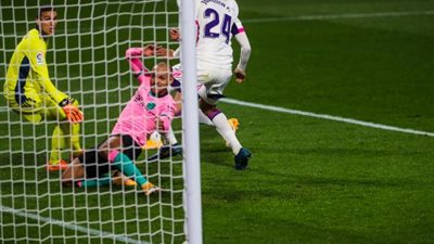 برشلونة ينهي الشوط الأول متقدما على بلد الوليد بهدفين