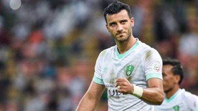 الأهلي السعودي: تجديد عقد المهاجم السوري عمر السومة