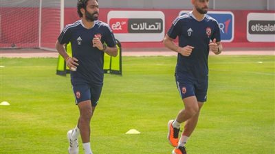 بعد أزمة الثنائي.. هل يعاقب الأهلي عمرو السولية وحسين الشحات بعد واقعة مباراة مازيمبي ؟