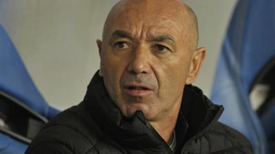 باتشيكو يرفع الروح المعنوية لطارق حامد ومحمود علاء