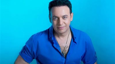 100 سنة غنا .... مصطفي قمر يشعل دار الأوبرا بأغنية انا بحبك يامصطفي