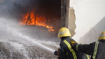 إصابة 3 عمال بحالات اختناق إثر نشوب حريق داخل مصنع شهير بالسادس من أكتوبر