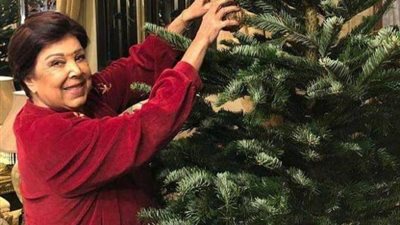 رجاء الجداوي تحتفل بـ ”الكريسماس” الأخير  قبل رحيلها (صور)