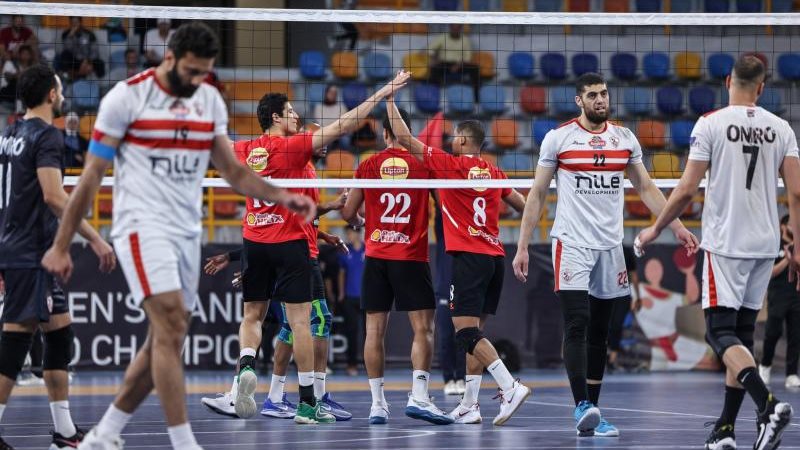 طائرة الأهلي والزمالك