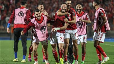 موعد مباريات الأهلي في مايو.. الحسم الأفريقي وصراع محلي